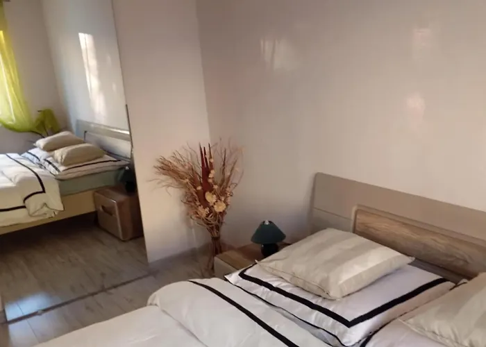 Mieszkanie Niedaleko Centrum Апартаменты